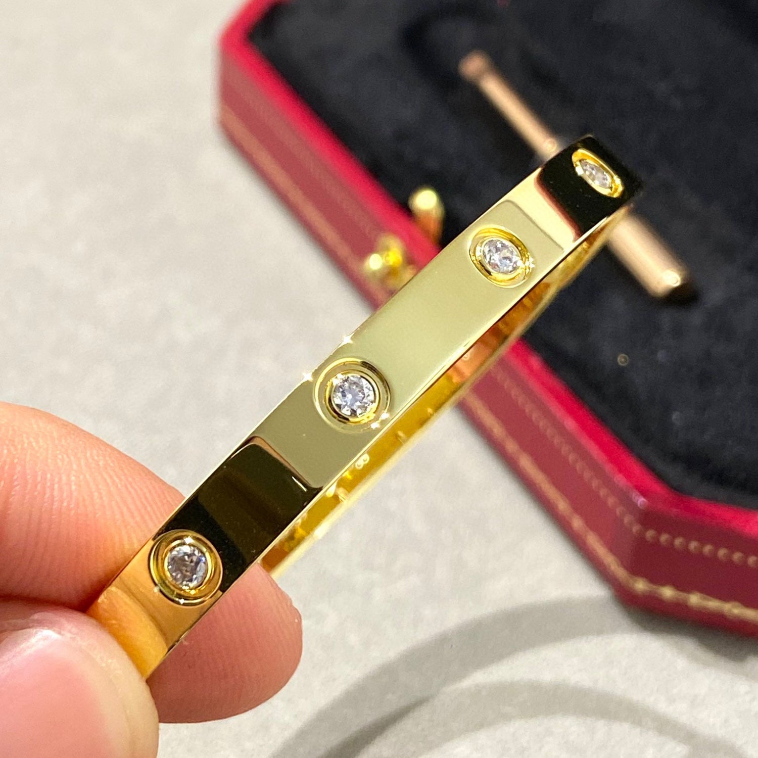CARTIER LOVE BRACELET 6.1MM 10 DIAMONDS