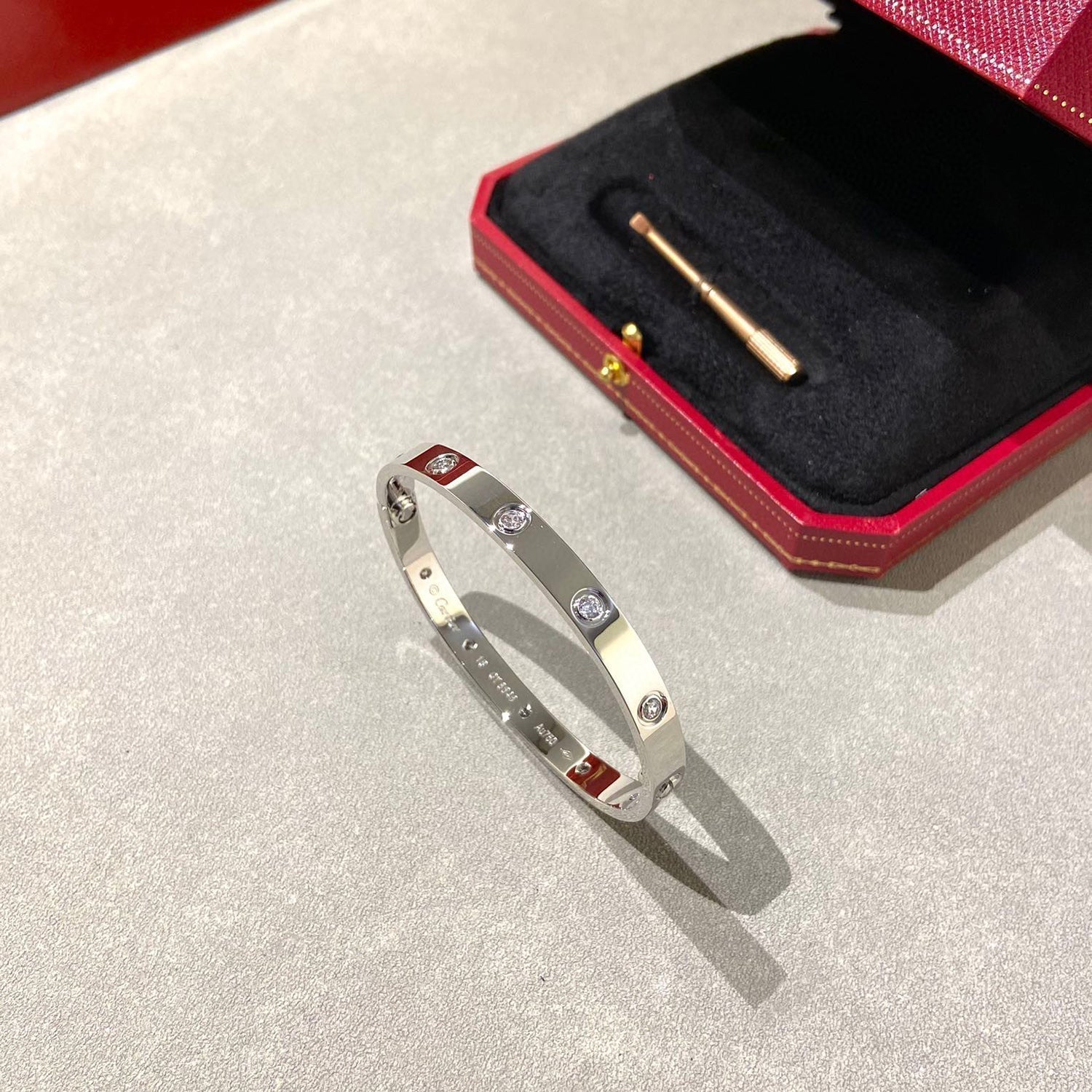 CARTIER LOVE BRACELET 6.1MM 10 DIAMONDS